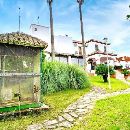 De Campo Con Piscina En La Sierra De Cadiz *